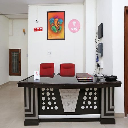 Oyo 8910 Celeste Inn Greater Noida Dış mekan fotoğraf
